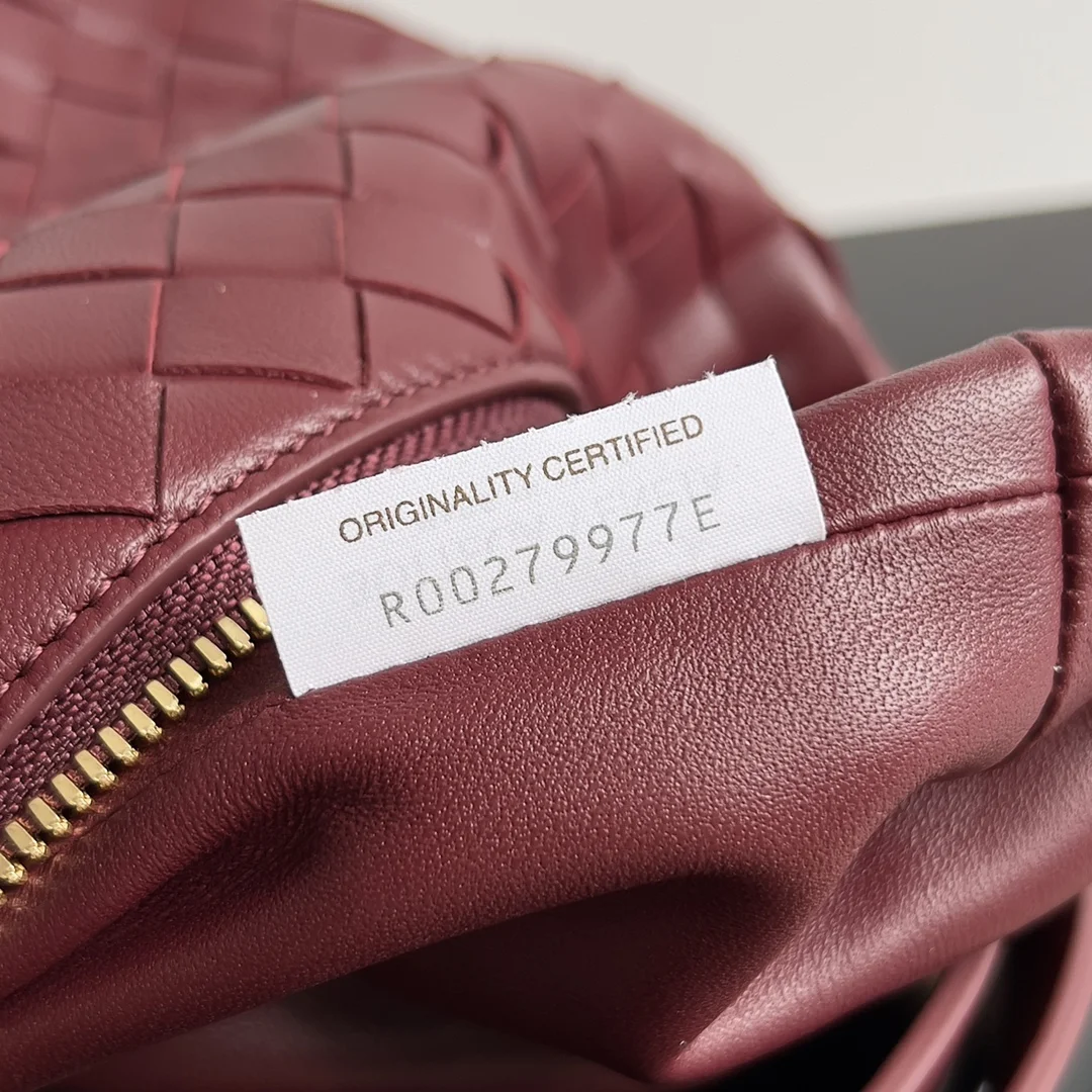 BOTTEGA VENETA Shoulder Bags Nappa Lambskin (Burgundy) 22X13X9 F80202608080235 - Image 8