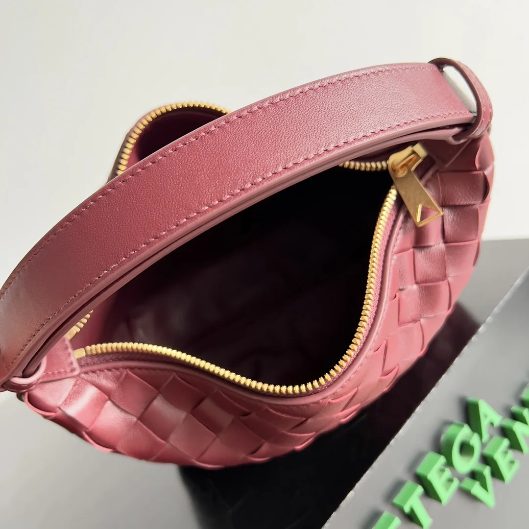BOTTEGA VENETA Shoulder Bags Nappa Lambskin (Burgundy) 22X13X9 F80202608080235 - Image 9