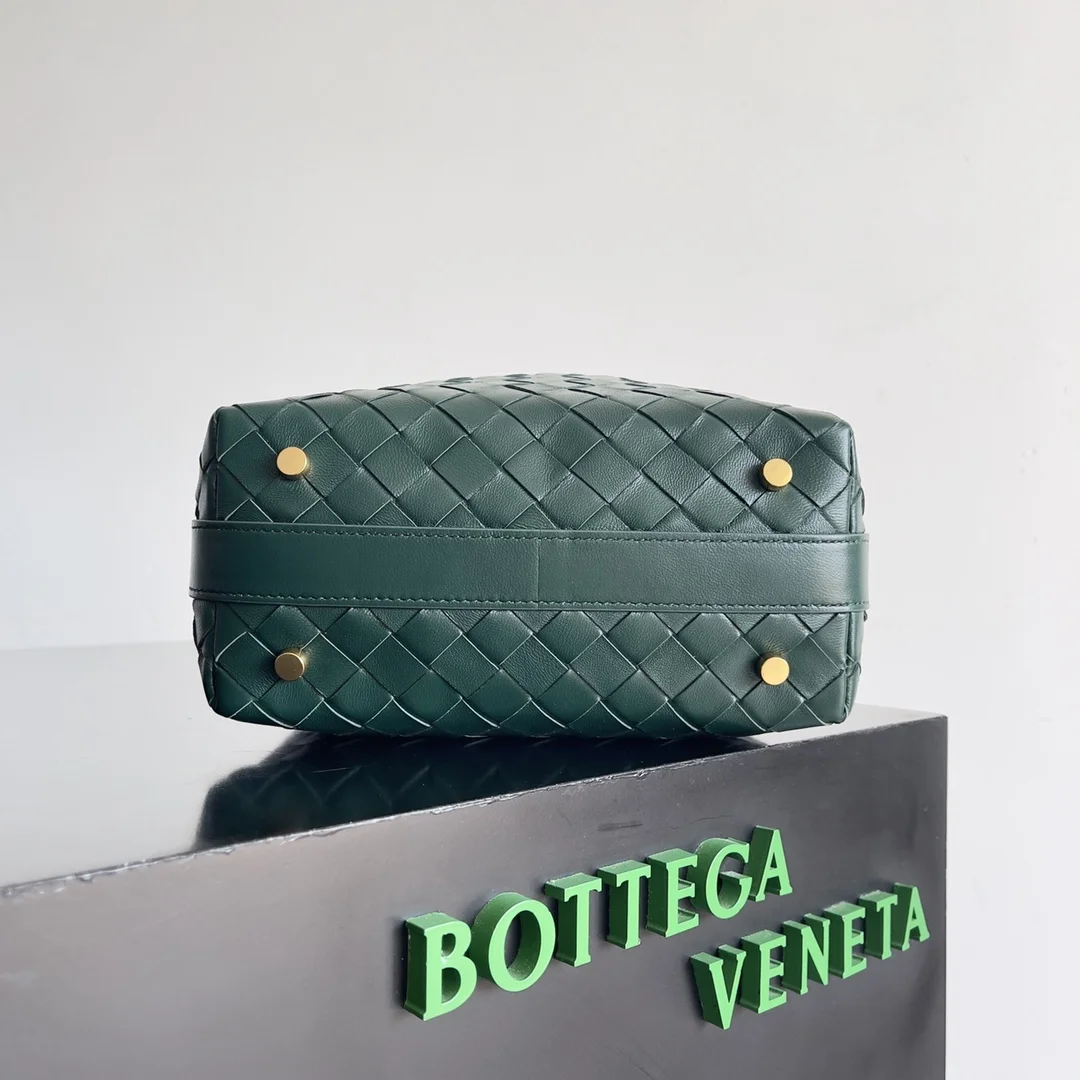 BOTTEGA VENETA Shoulder Bags Nappa Lambskin (Green) 22X13X9 F80202608080237 - Image 3