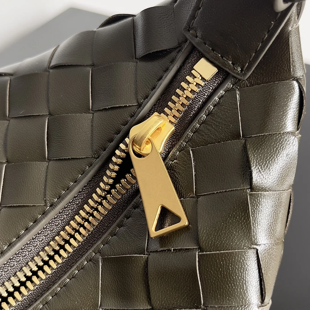 BOTTEGA VENETA Shoulder Bags Nappa Lambskin (Green-Gold) 22X13X9CM F80202608080232 - Image 6