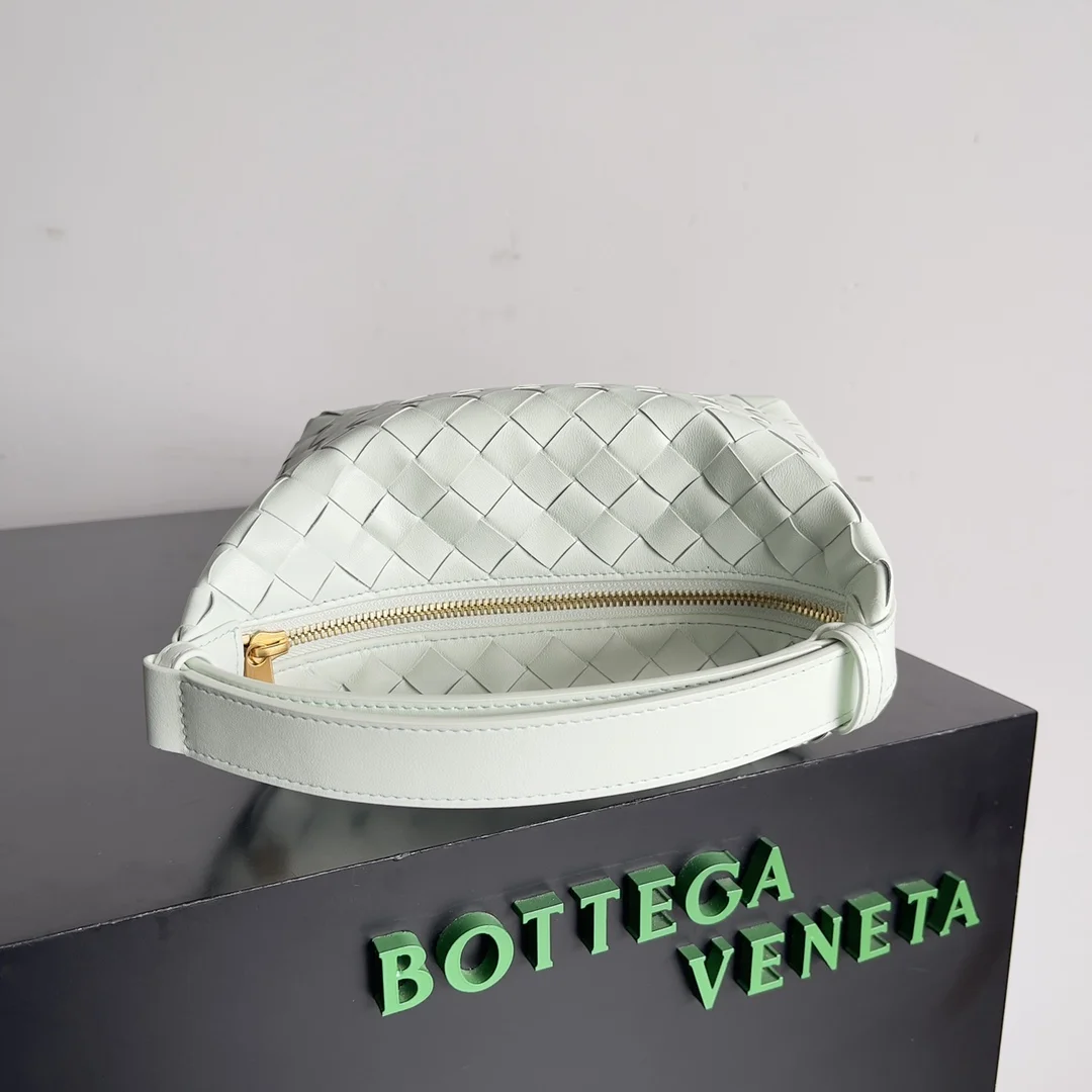 BOTTEGA VENETA Shoulder Bags Nappa Lambskin (Mintgreen-Gold) 22X13X9 F80202608080200 - Image 4
