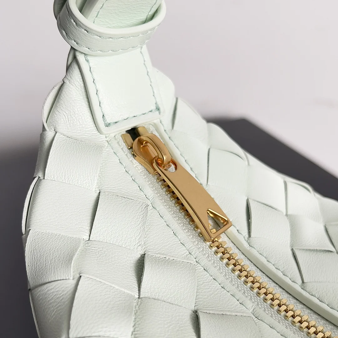 BOTTEGA VENETA Shoulder Bags Nappa Lambskin (Mintgreen-Gold) 22X13X9 F80202608080200 - Image 6