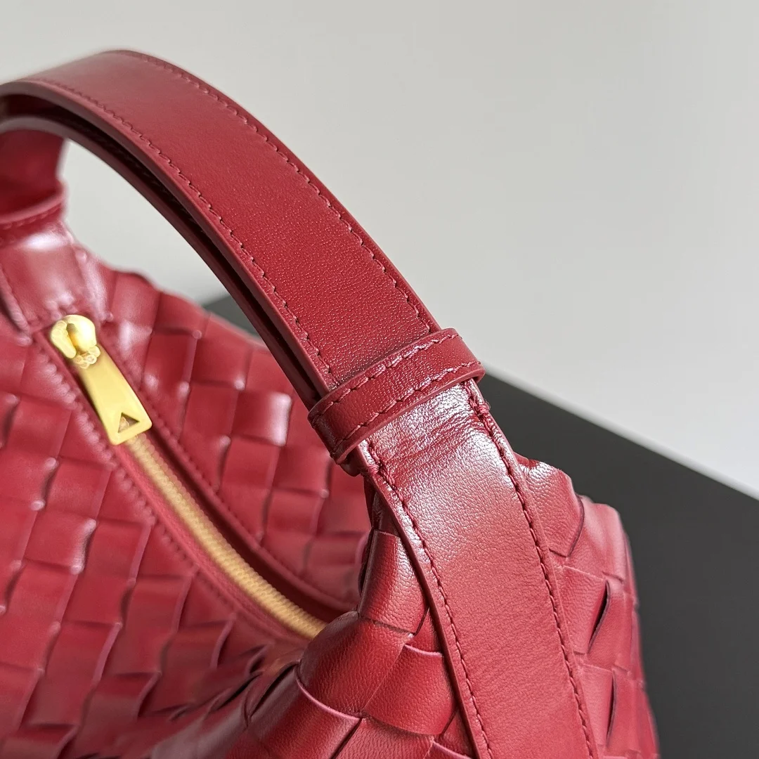 BOTTEGA VENETA Shoulder Bags Nappa Lambskin (Red) 22X13X9CM F80202608080227 - Image 4