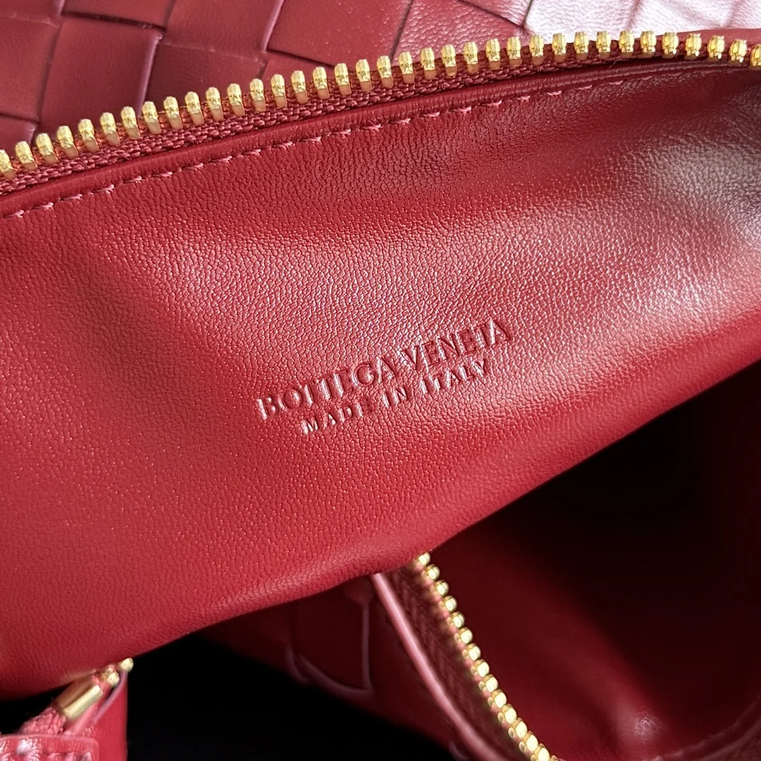 BOTTEGA VENETA Shoulder Bags Nappa Lambskin (Red) 22X13X9CM F80202608080227 - Image 7