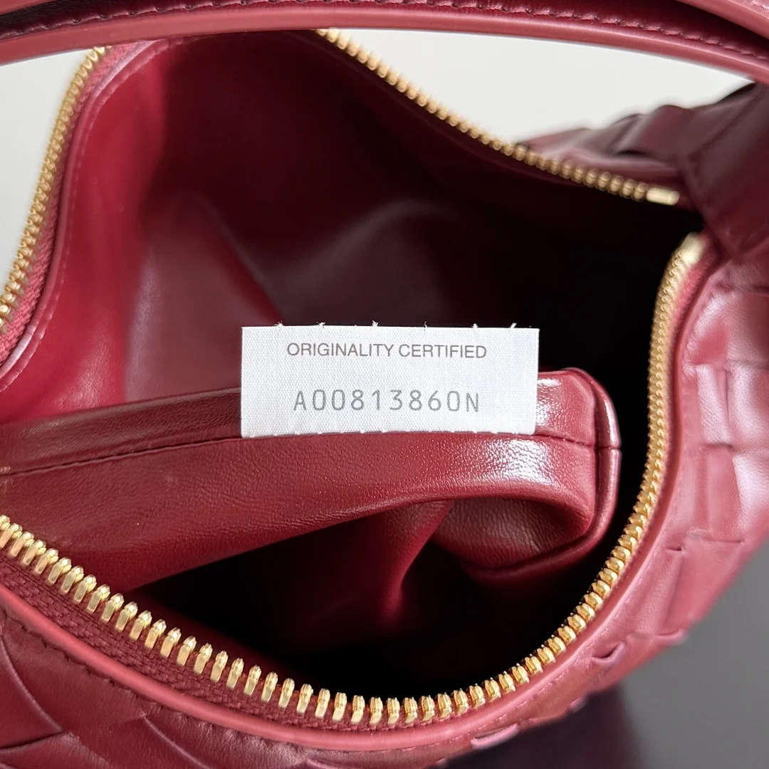 BOTTEGA VENETA Shoulder Bags Nappa Lambskin (Red) 22X13X9CM F80202608080227 - Image 8
