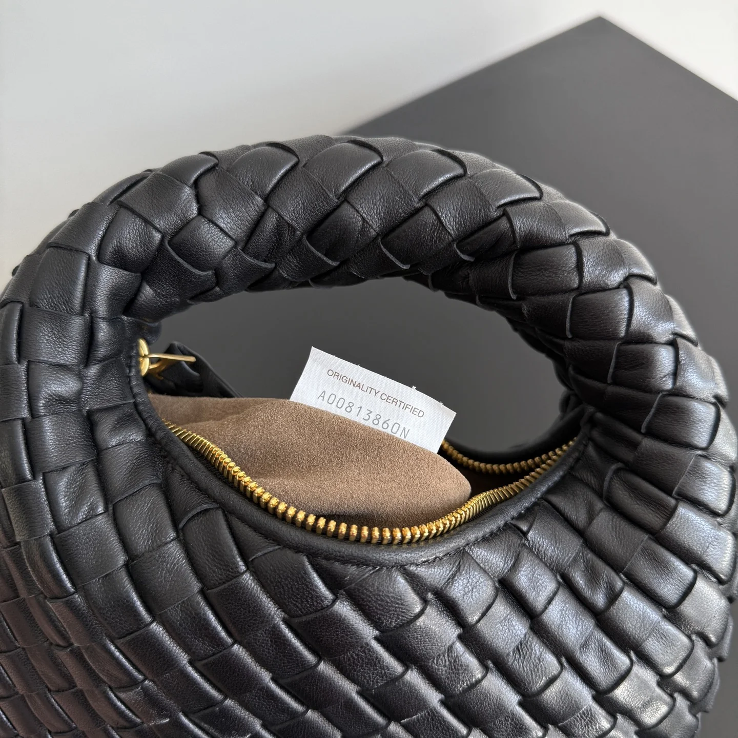 BOTTEGA VENETA Shoulder Bags Nappa Leather (Black) 26X22X5CM G30202608080432 - Image 7