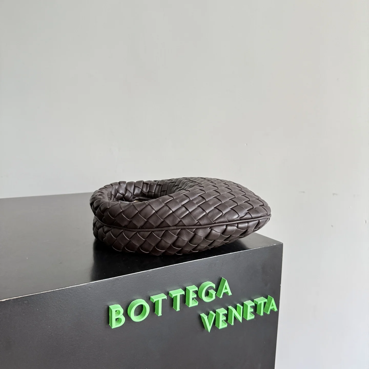 BOTTEGA VENETA Shoulder Bags Nappa Leather (Brown) 26X22X5CM G30202608080431 - Image 2