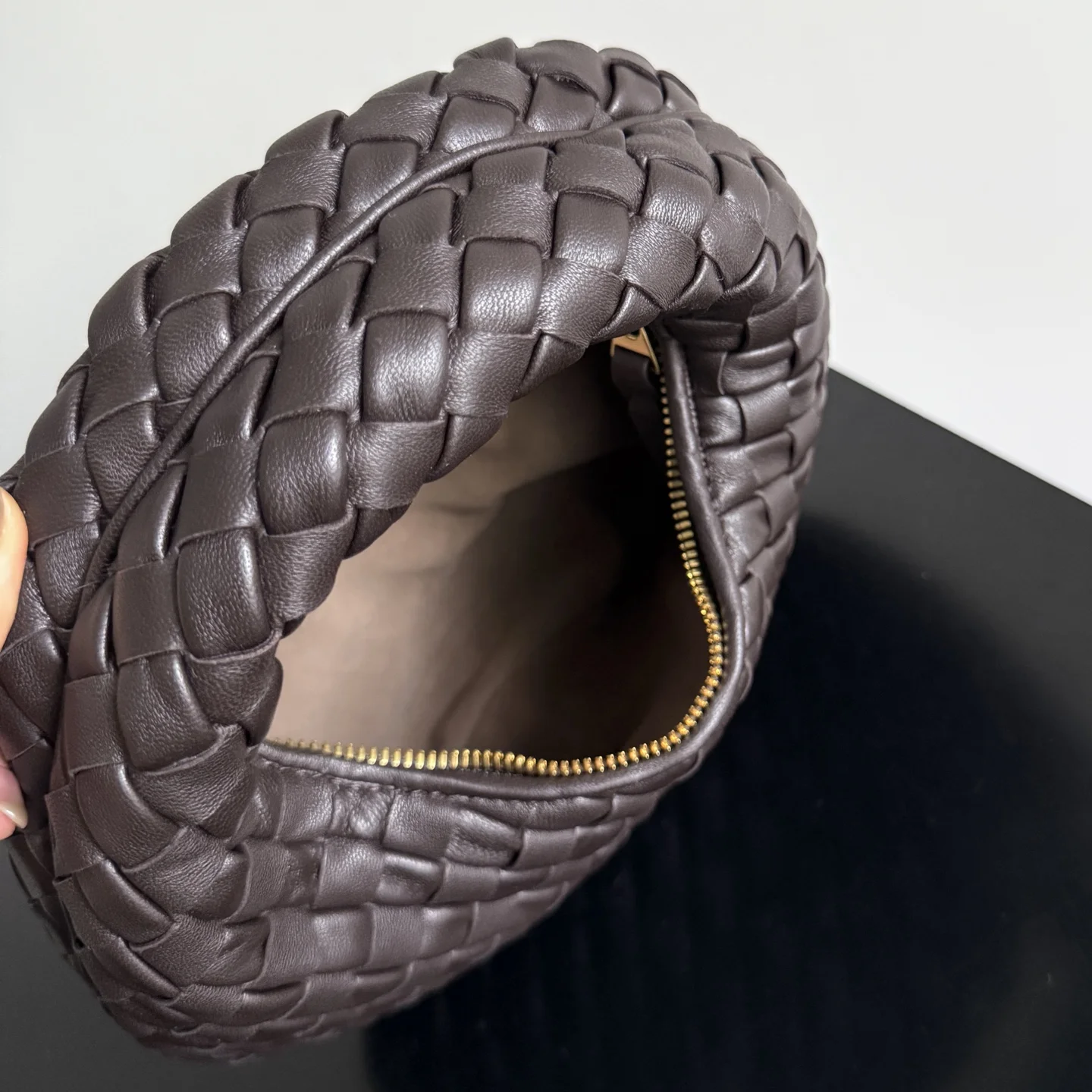 BOTTEGA VENETA Shoulder Bags Nappa Leather (Brown) 26X22X5CM G30202608080431 - Image 9