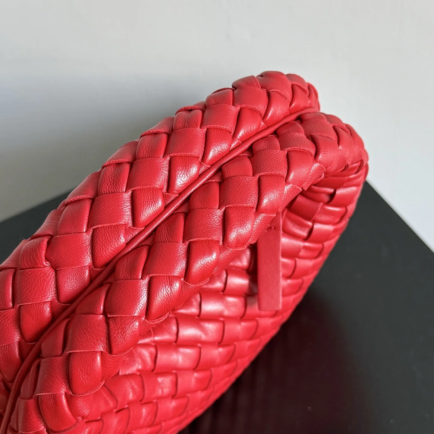 BOTTEGA VENETA Shoulder Bags Nappa Leather (Red) 26X22X5CM H30202608080433 - Image 5