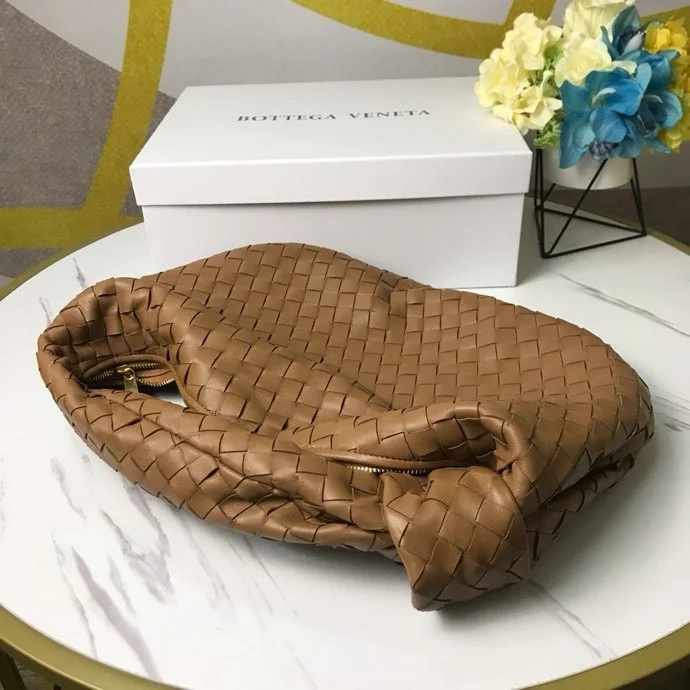 BOTTEGA VENETA Shoulder Bags Woven Lambskin (Brown) 40X48X16CM I30202608080083 - Image 3