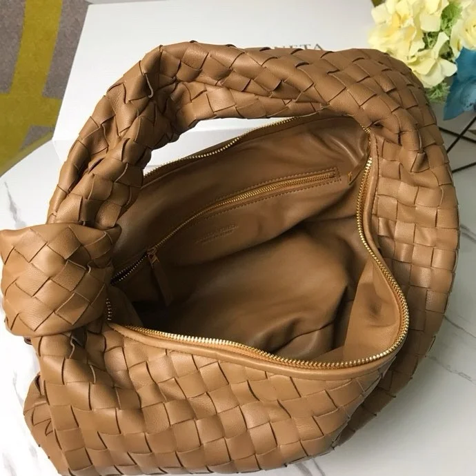 BOTTEGA VENETA Shoulder Bags Woven Lambskin (Brown) 40X48X16CM I30202608080083 - Image 5