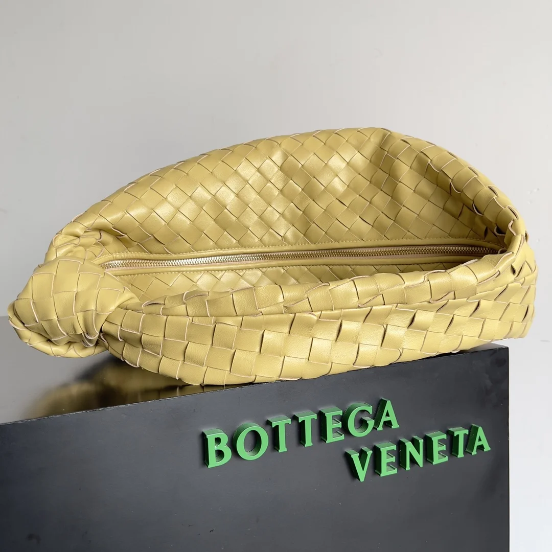 BOTTEGA VENETA Shoulder Bags Woven Leather (Yellow) 48X40X16CM I30202608080032 - Image 4