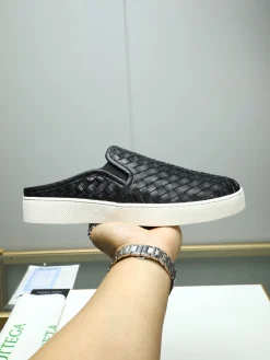Alternative view of BOTTEGA VENETA Slides Calfskin & Sheepskin EU38-44 B10202608030349