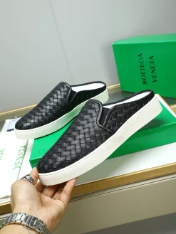 BOTTEGA VENETA Slides Calfskin & Sheepskin EU38-44 B10202608030349