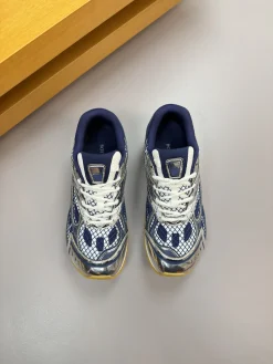 Alternative view of BOTTEGA VENETA Sneakers B40202608031373