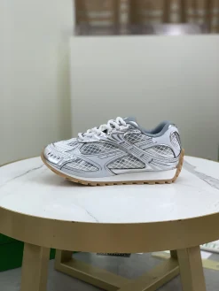 BOTTEGA VENETA Sneakers B40202608031447