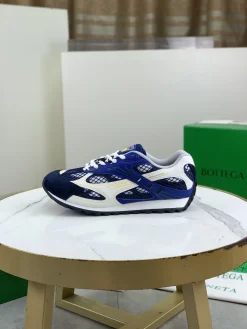 BOTTEGA VENETA Sneakers B40202608031459