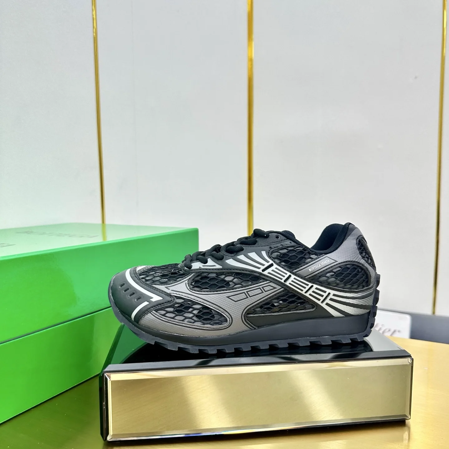 BOTTEGA VENETA Sneakers Leather Mesh EU35-47 B40202608030051
