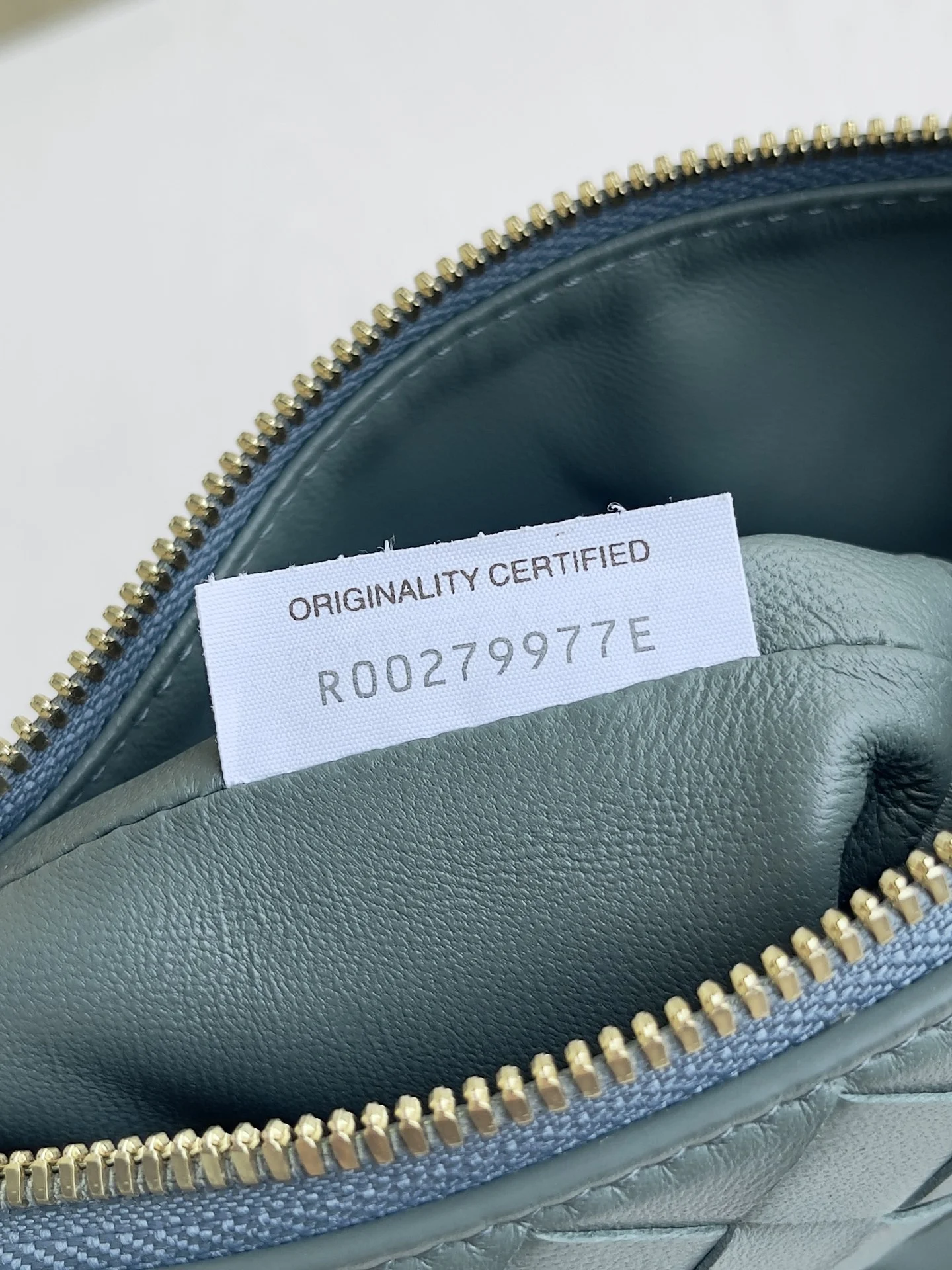 BOTTEGA VENETA Top Handle Bags Intrecciato Leather (Blue-Gray) 22X13X9CM F80202608080219 - Image 8
