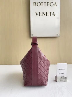 Alternative view of BOTTEGA VENETA Top Handle Bags Intrecciato Leather (Burgundy) 22X13X9CM F80202608080214