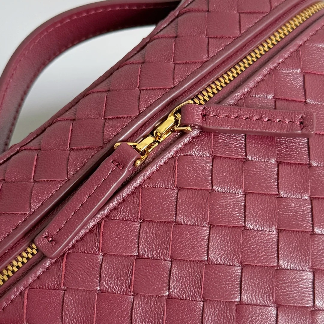 BOTTEGA VENETA Top Handle Bags Lamb Leather (Burgundy-Gold) 19X14X3CM G80202608080106 - Image 6