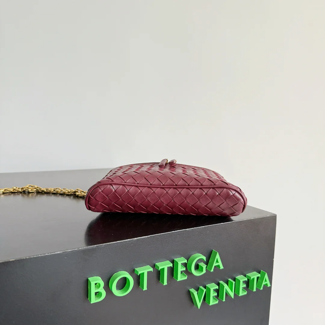 BOTTEGA VENETA Top Handle Bags Lamb Leather (Burgundy-Gold) 19X14X3CM G80202608080106 - Image 8