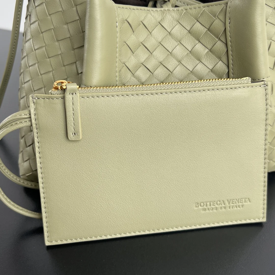 BOTTEGA VENETA Totes Bags Intrecciato Leather (Green) 15X24X12CM H80202608080635 - Image 8