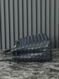 Alternative view of BOTTEGA VENETA Totes Bags Nappa Lambskin (Black) 32X24X12 A130202608080569
