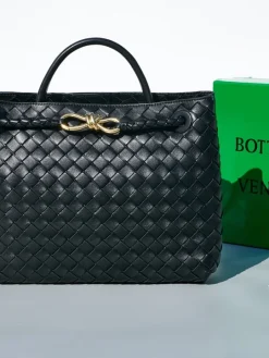 BOTTEGA VENETA Totes Bags Nappa Lambskin (Black-Gold) 32X24X12 A130202608080558