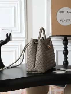 Alternative view of BOTTEGA VENETA Totes Bags Nappa Lambskin (Gray-Gold) 32X24X12 A130202608080551