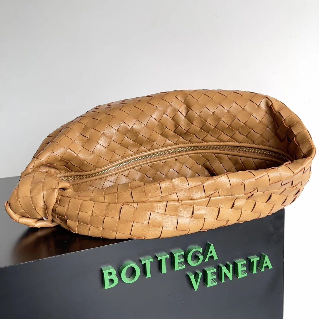BOTTEGA VENETA Trend Bags Intrecciato Leather (Brown) 48X40X16CM I30202608080031 - Image 4