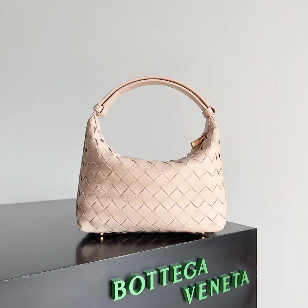 BOTTEGA VENETA Trend Bags Nappa Lambskin (Beige) 22X13X9 F80202608080238