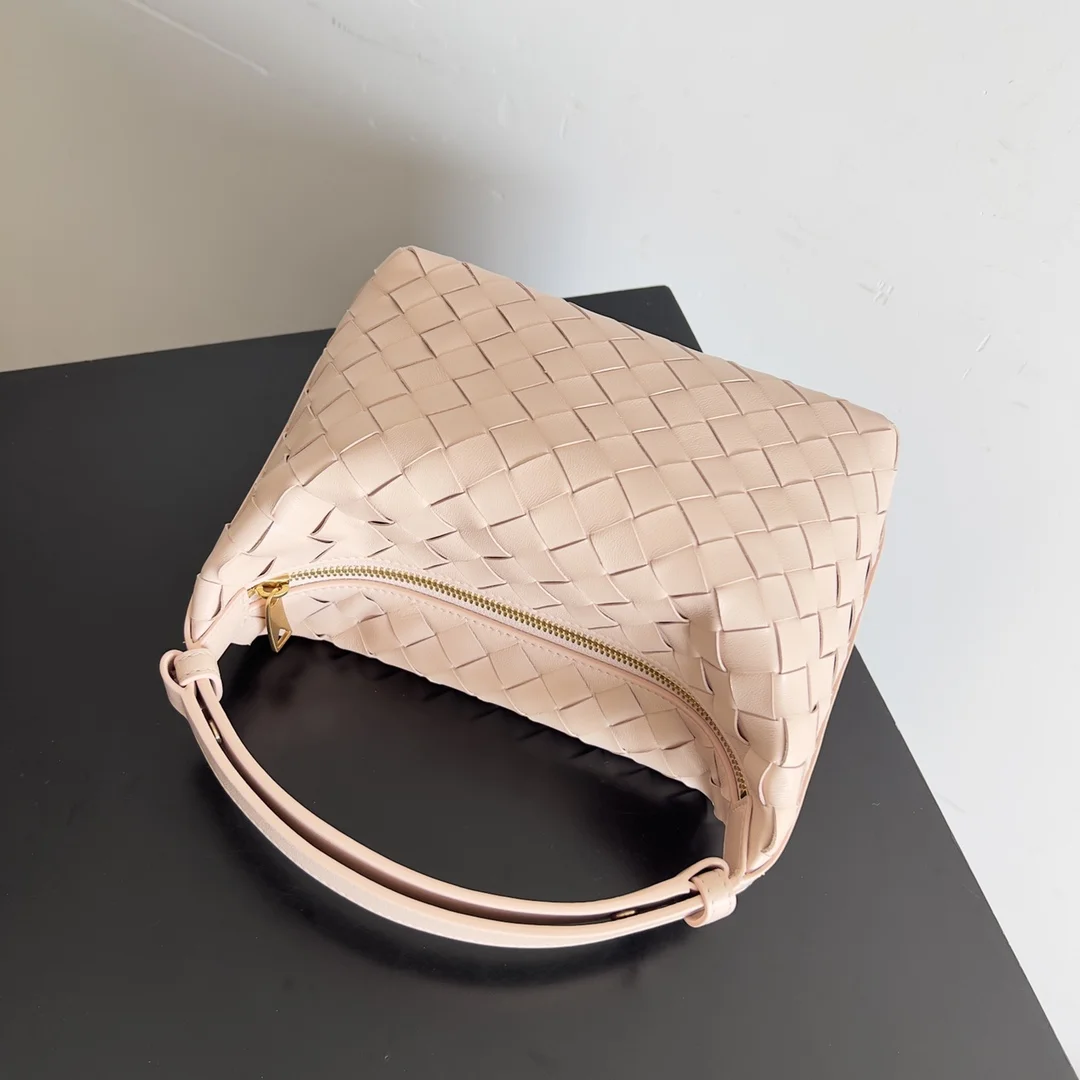 BOTTEGA VENETA Trend Bags Nappa Lambskin (Beige) 22X13X9 F80202608080238 - Image 6