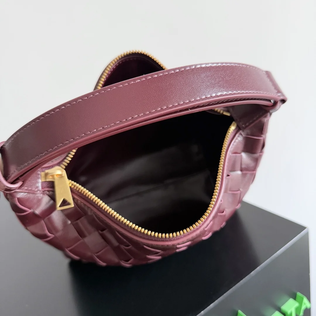 BOTTEGA VENETA Trend Bags Nappa Lambskin (Burgundy-Red) 22X13X9CM F80202608080223 - Image 9