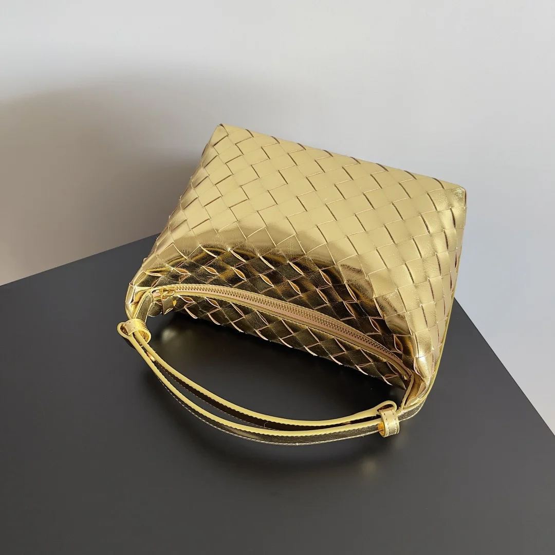 BOTTEGA VENETA Trend Bags Nappa Lambskin (Gold) 22X13X9 F80202608080229 - Image 6