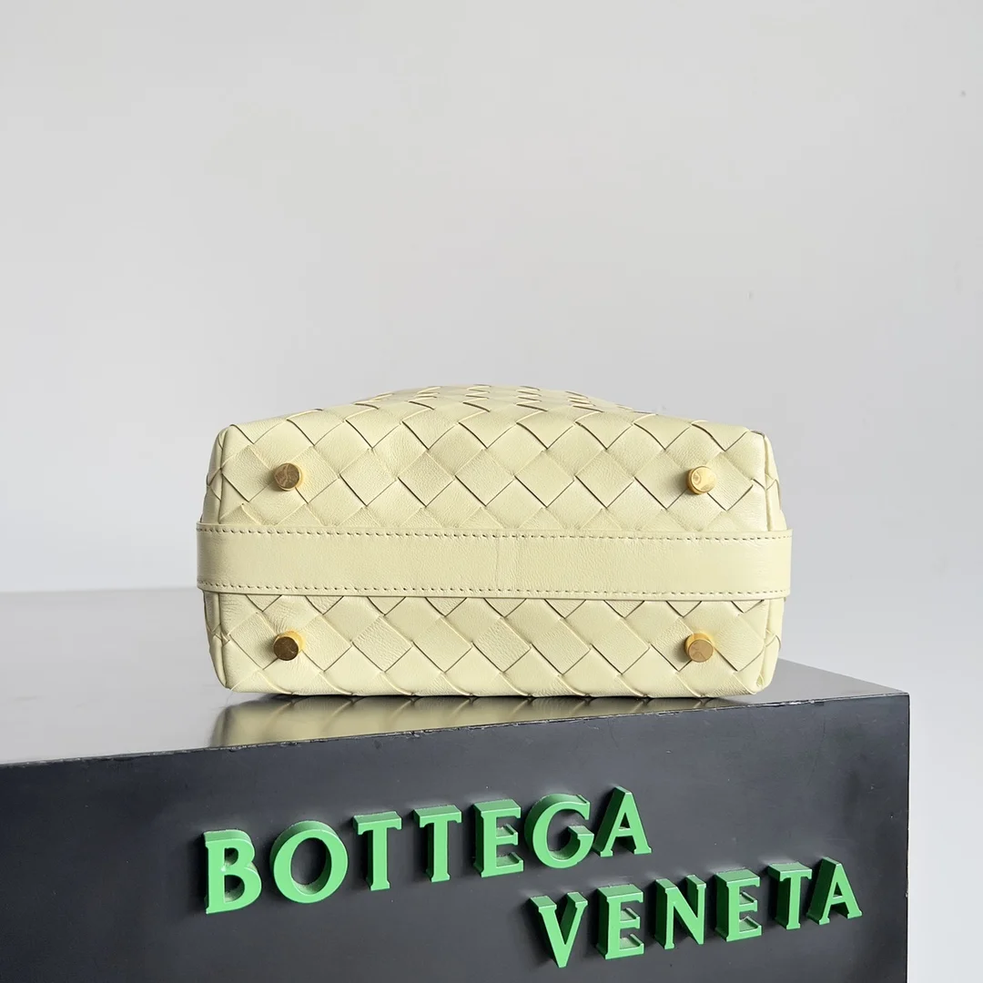 BOTTEGA VENETA Trend Bags Nappa Lambskin (Yellow-Gold) 22X13X9 F80202608080242 - Image 3