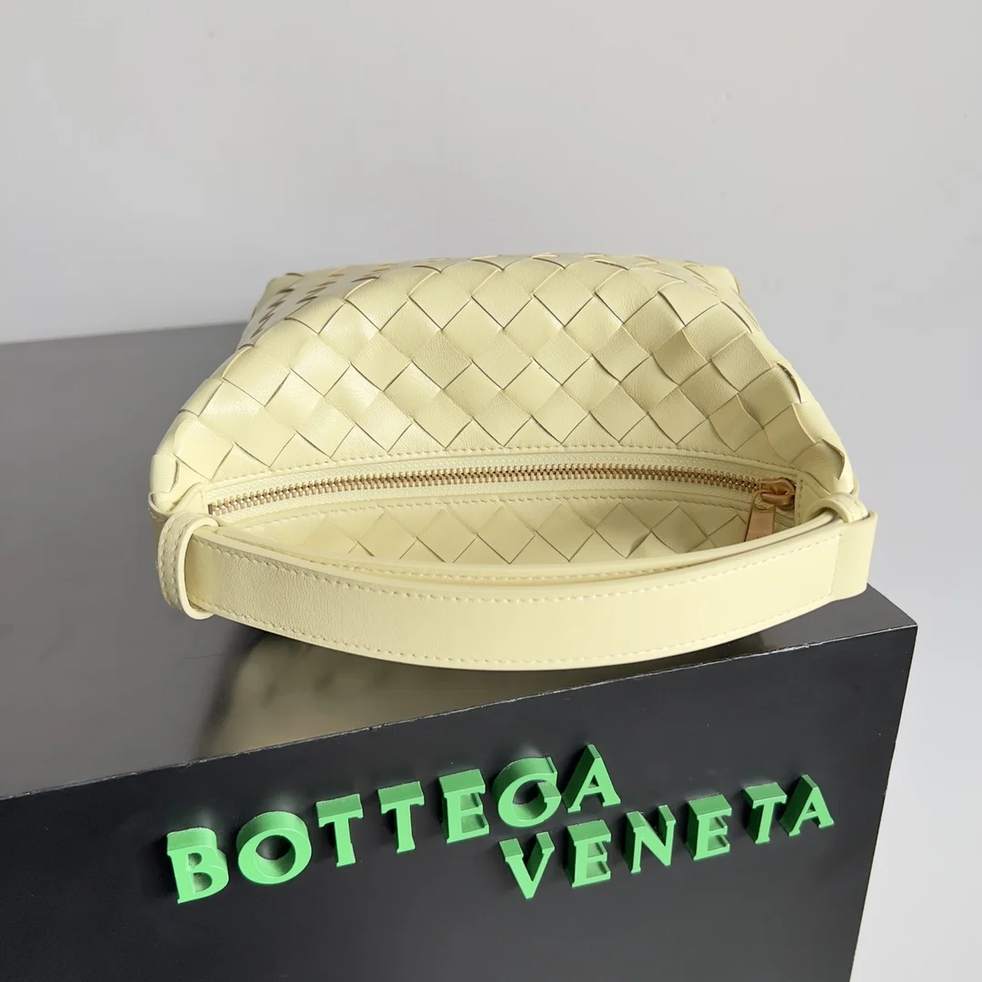BOTTEGA VENETA Trend Bags Nappa Lambskin (Yellow-Gold) 22X13X9 F80202608080242 - Image 4