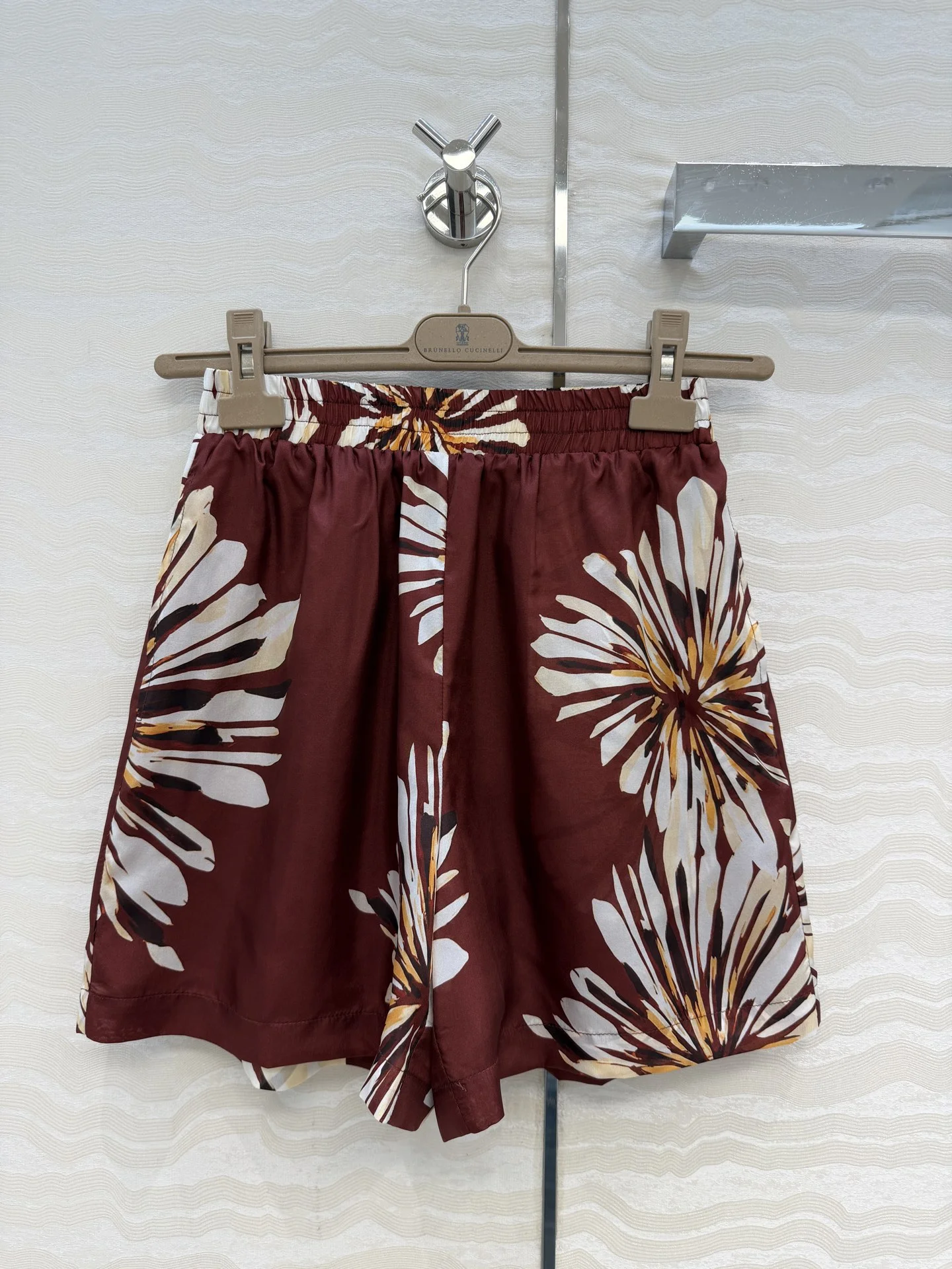 BRUNELLO CUCINELLI Shorts Silk S B60202608040023