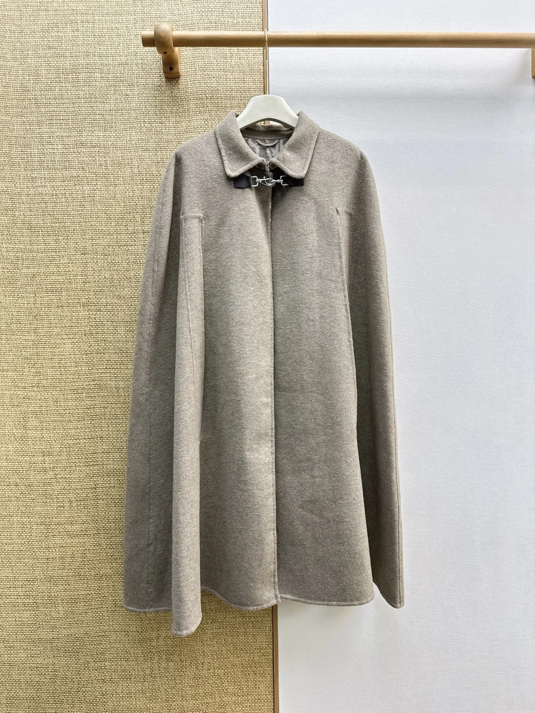 BURBERRY Coats Cashmere One Size G00202608041038