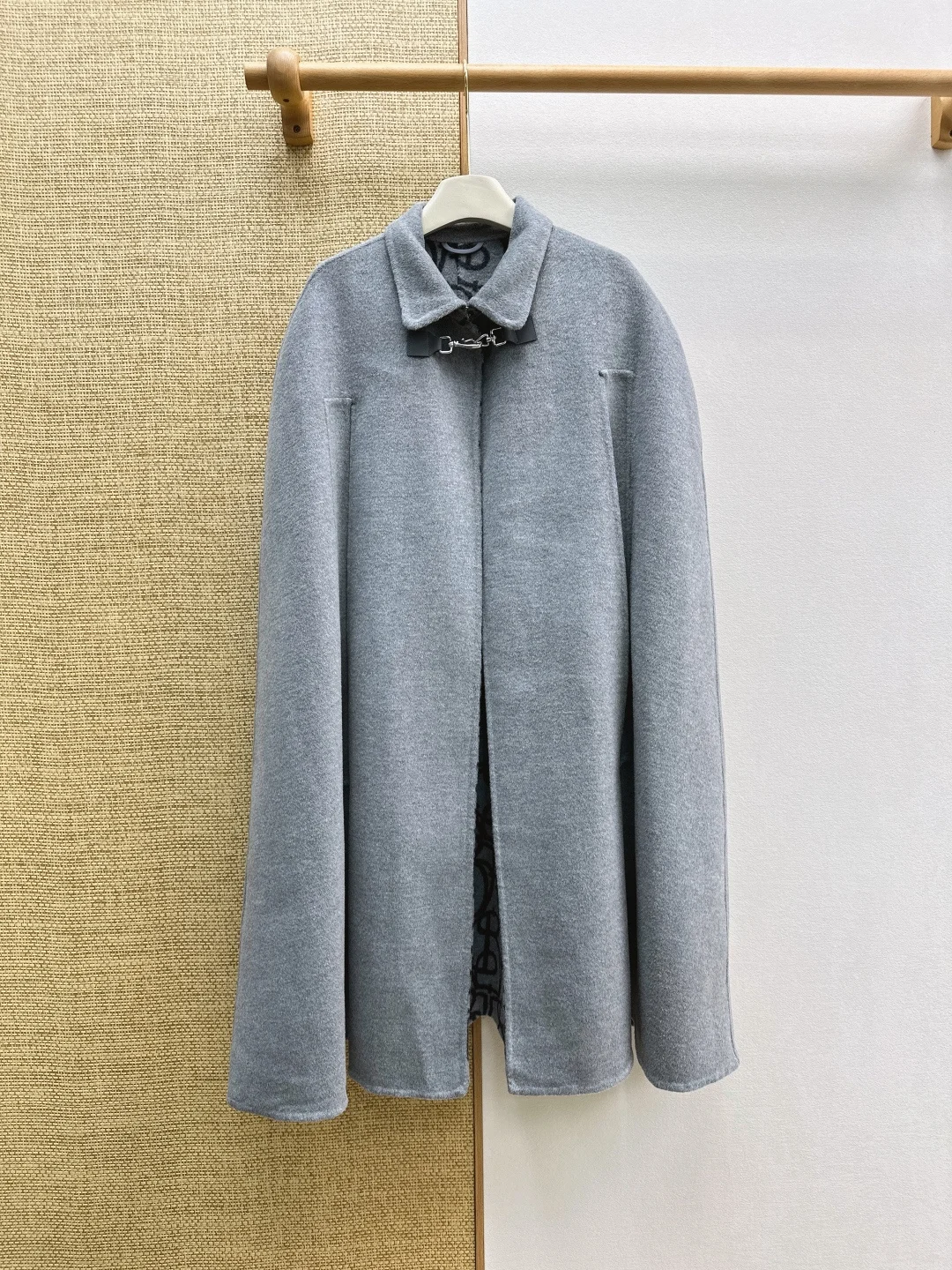 BURBERRY Coats Cashmere One Size G00202608041039
