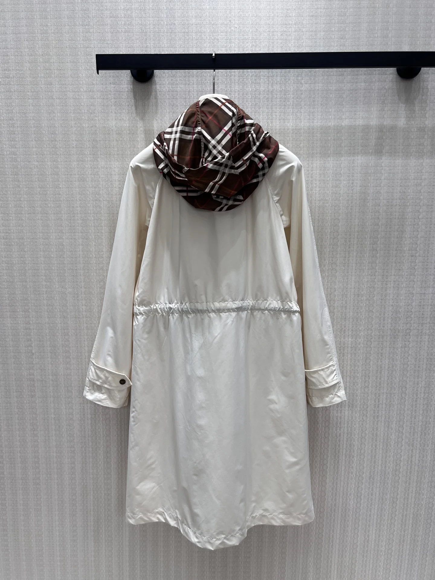 BURBERRY Coats Polyester S-M-L D65202608040241 - Image 3