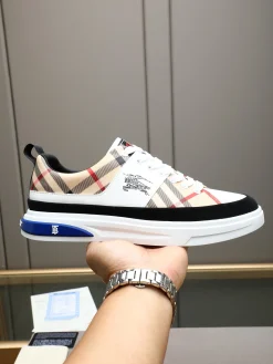 BURBERRY Flats B00202608030359