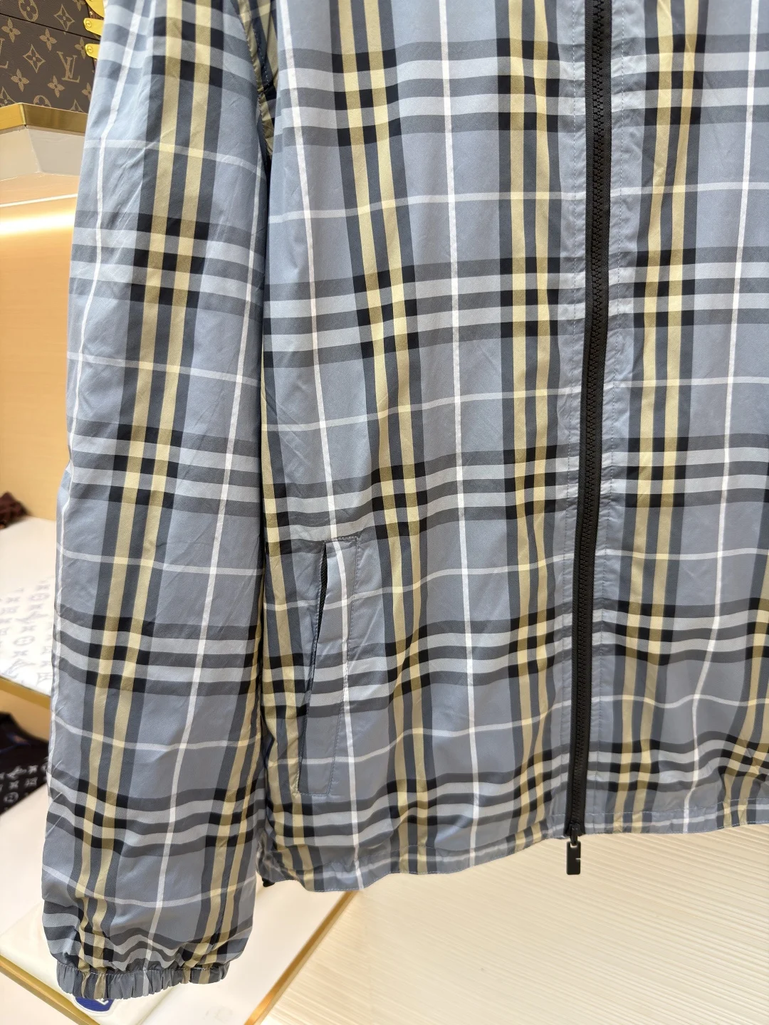 BURBERRY Jackets Polyester Polyamide S-XL C05202608060201 - Image 10