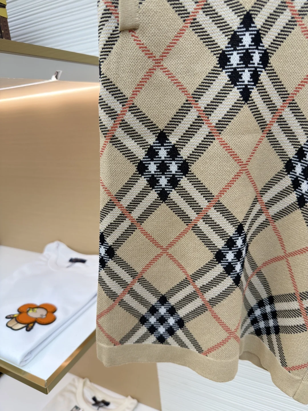 BURBERRY Shorts S-L A65202608060393 - Image 6