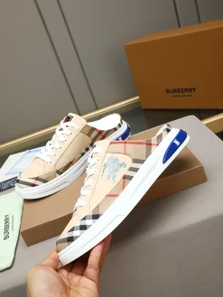 Alternative view of BURBERRY Slides Cow Leather EU38-44 A70202608030341