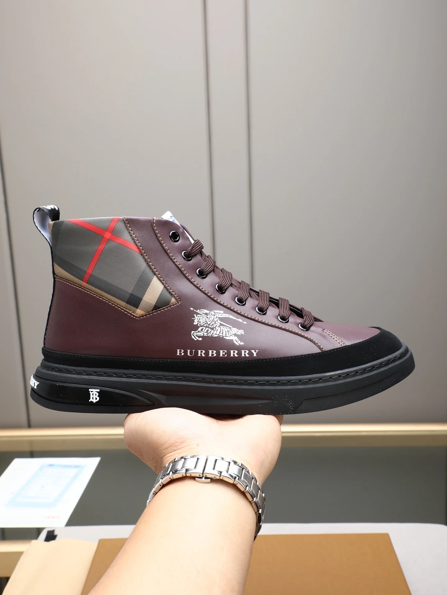 BURBERRY Sneakers Calf Leather EU38-44 B10202608030370