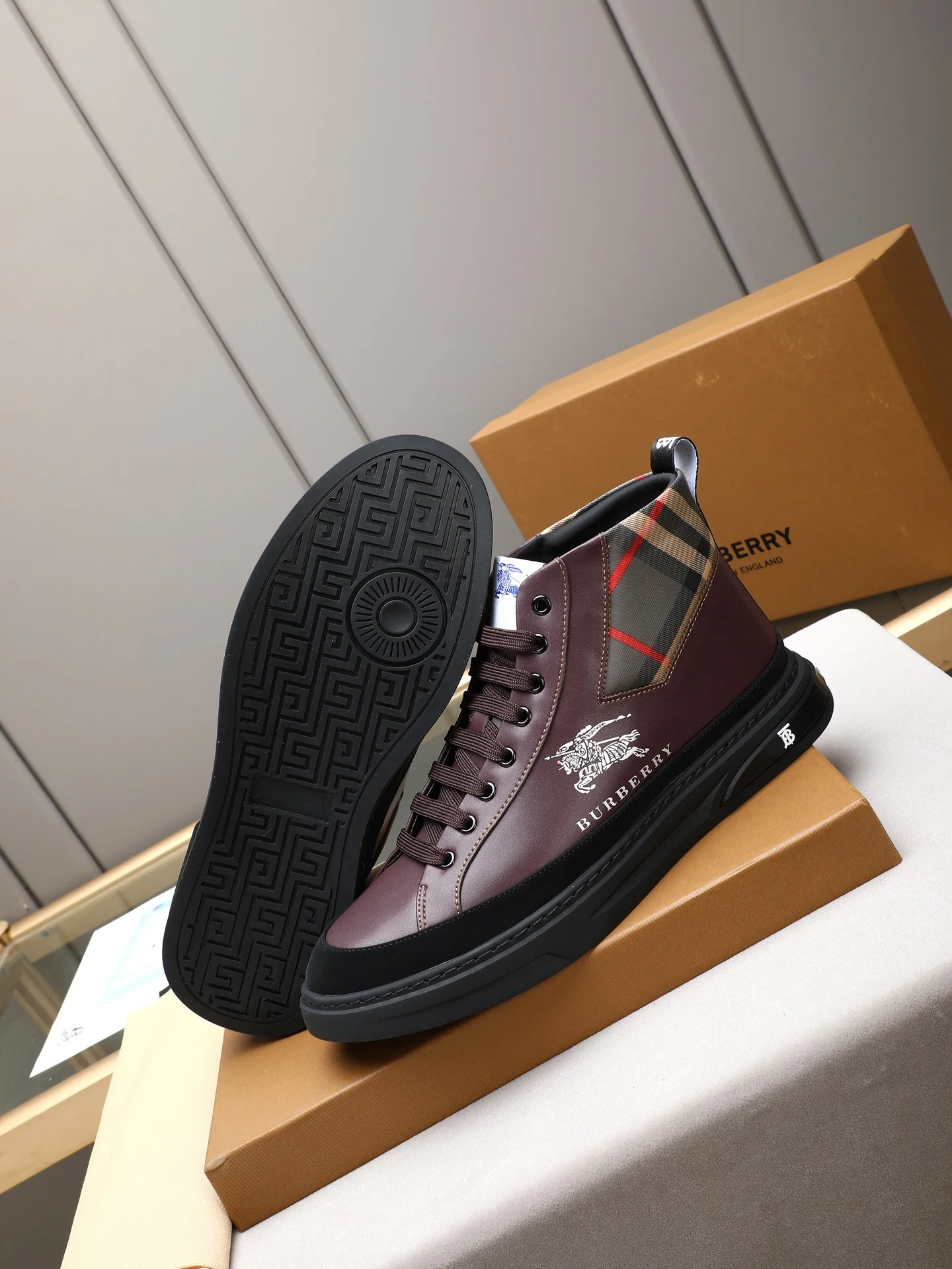BURBERRY Sneakers Calf Leather EU38-44 B10202608030370 - Image 3