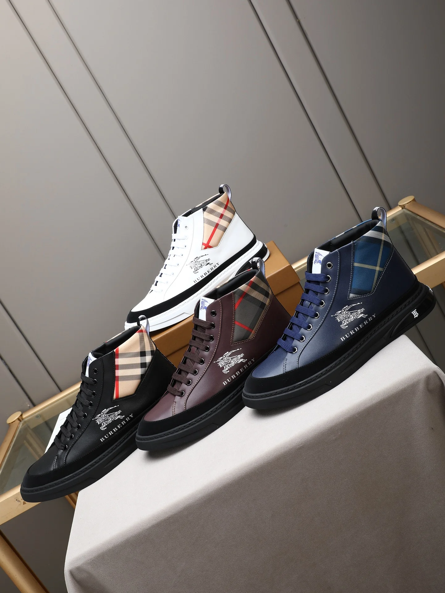 BURBERRY Sneakers Calf Leather EU38-44 B10202608030370 - Image 9
