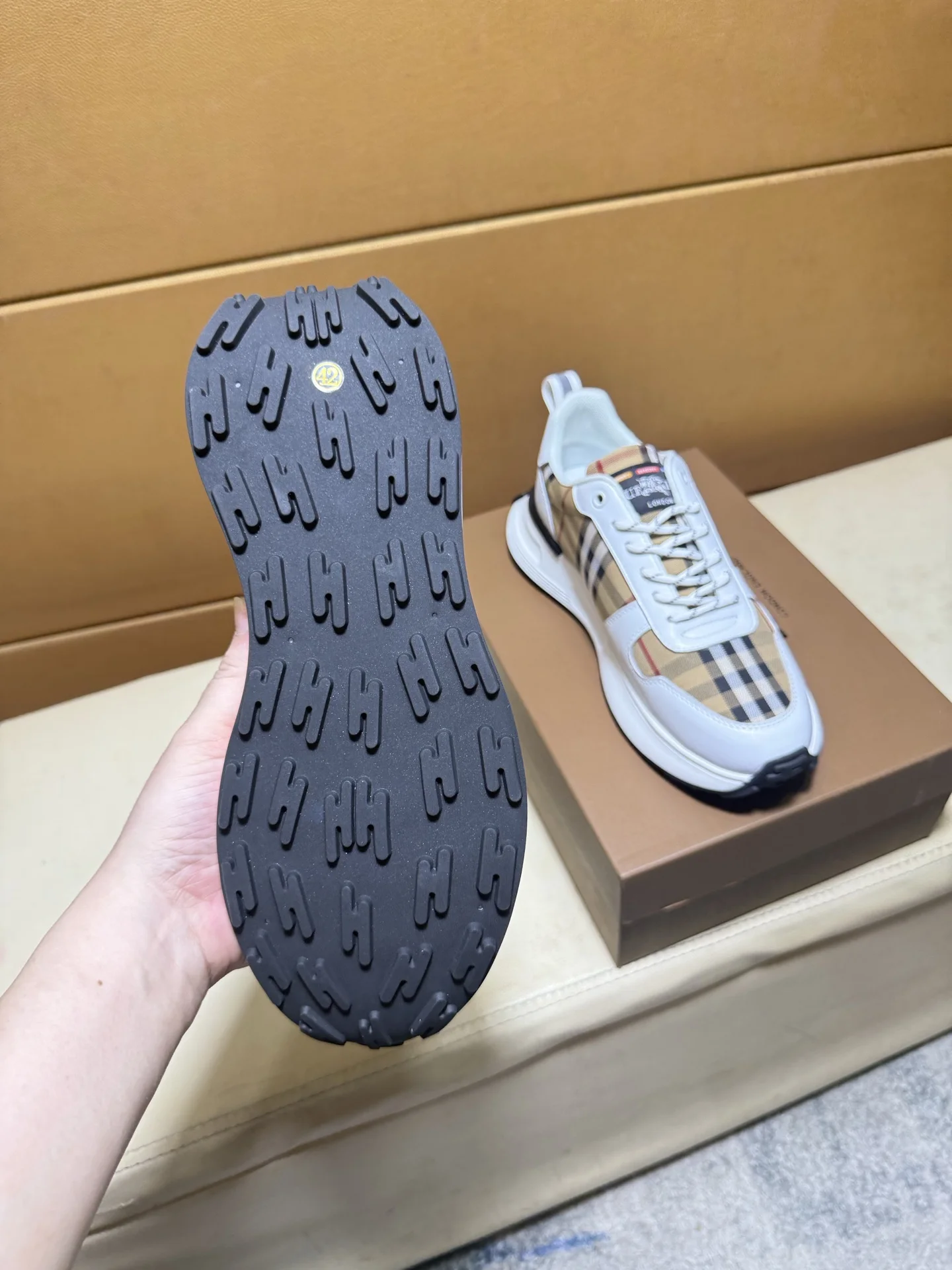 BURBERRY Sneakers Leather EU38-44 B20202608030442 - Image 5