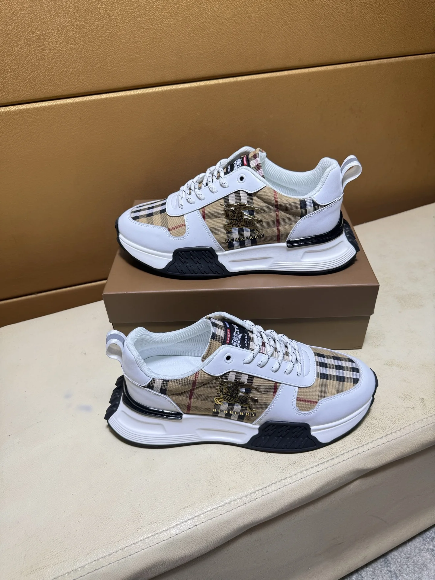 BURBERRY Sneakers Leather EU38-44 B20202608030442 - Image 7